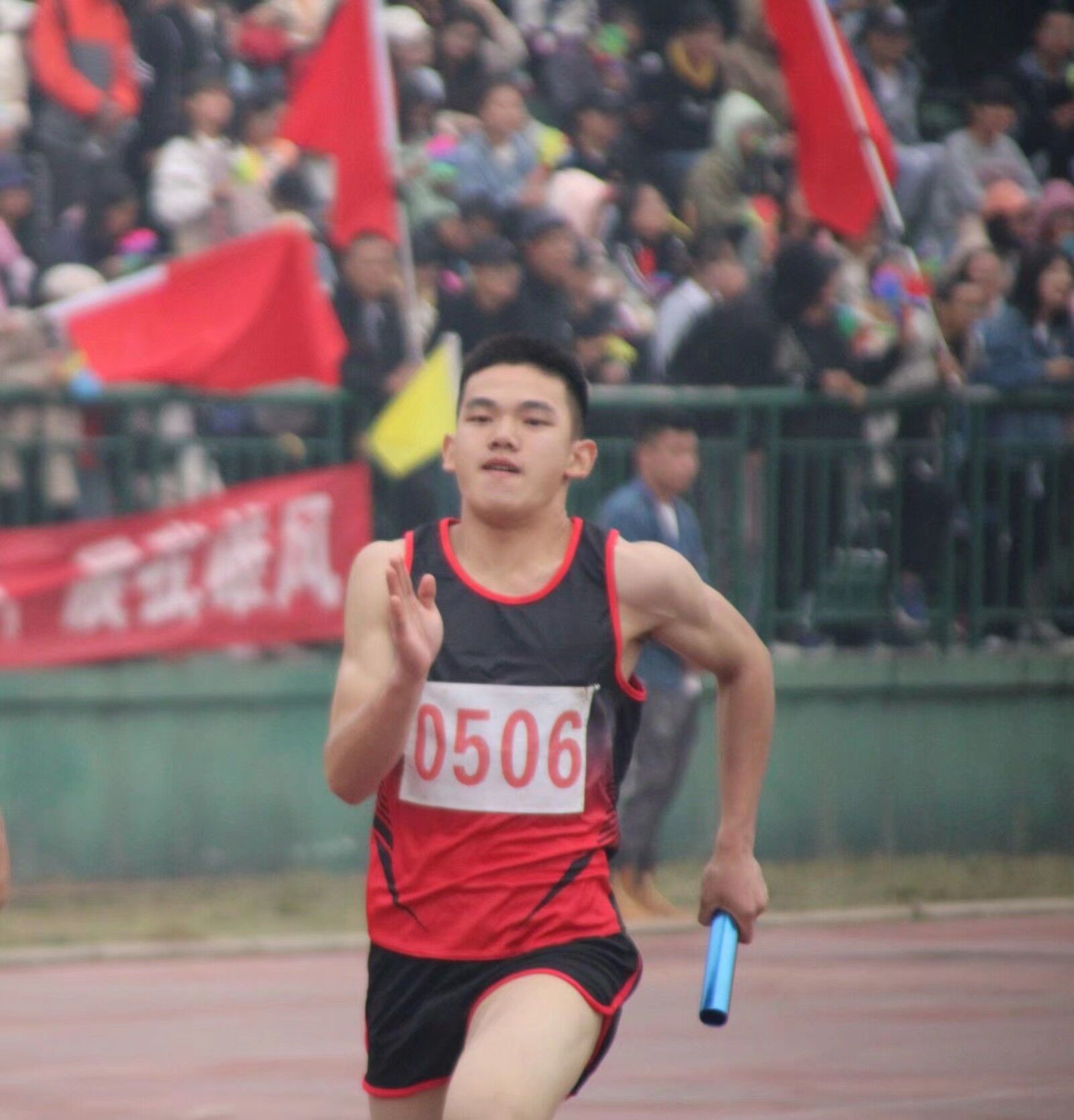 f7f9bd7e7fb14cbe9fe2325718a8321f.jpg -61dbf6e1a89c86e1.jpg