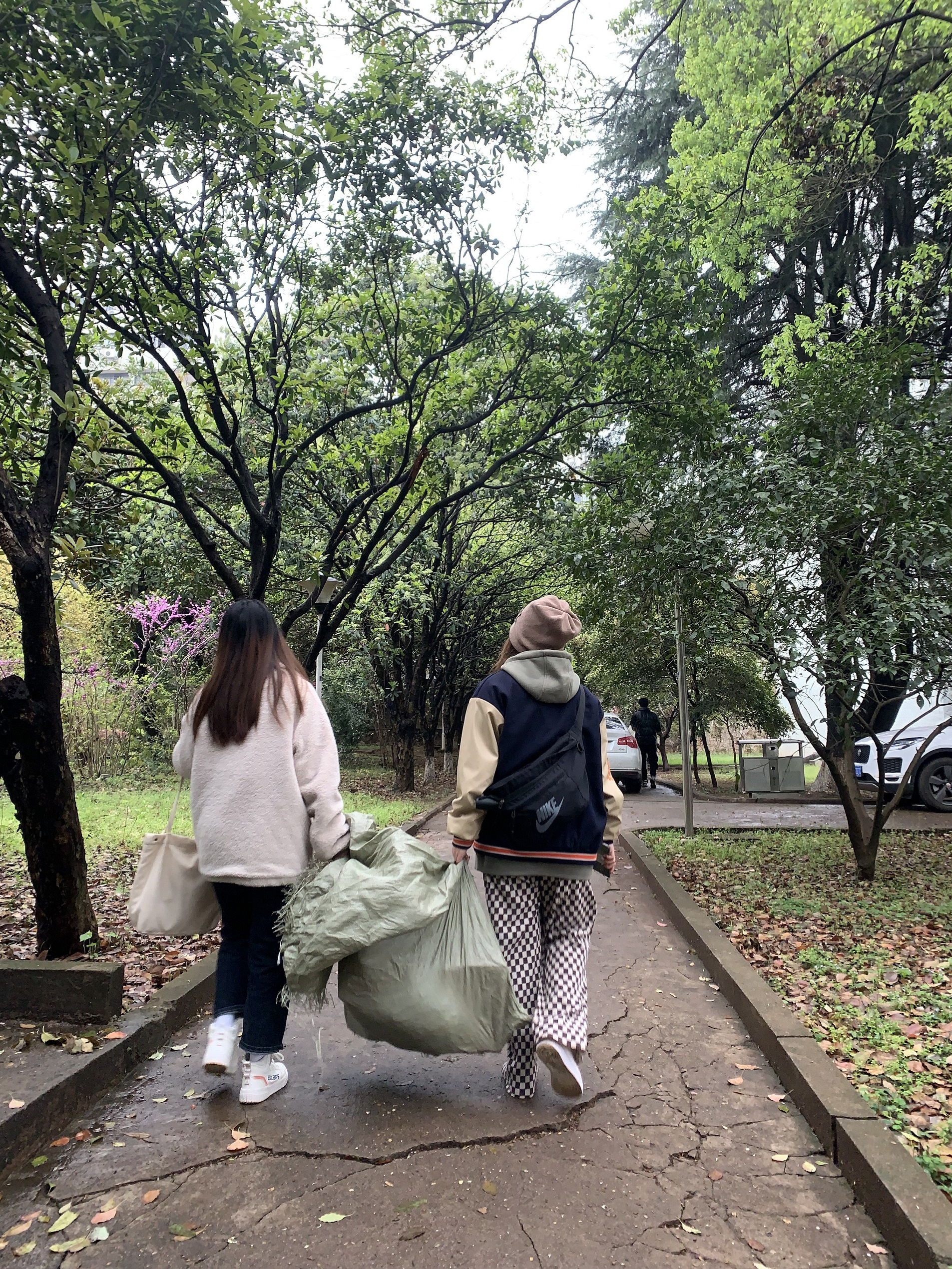 a1226d831f864305ae70748c0e5890fa.jpg 1.jpg