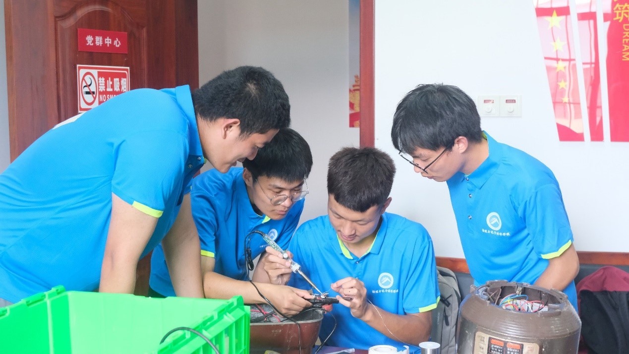 30ecf8f696e442b887fb97ab6d70d2b5.jpg 30ecf8f696e442b887fb97ab6d70d2b5.jpg