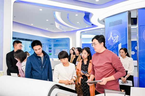 c211bfcb6c0c49268fe8a9fdd2f9f9c0.png 图片(1).png