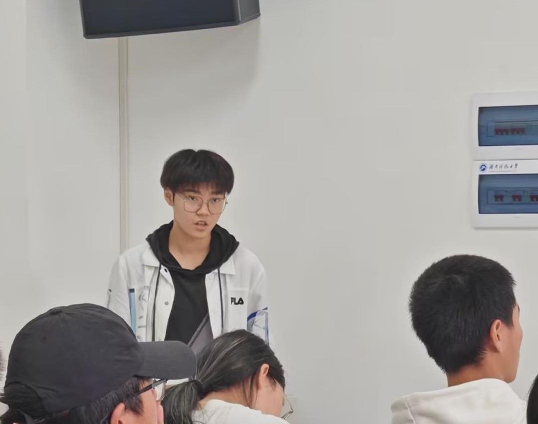 7bb04649dd5d434d9f7d2817e330ba5e.jpg 7bb04649dd5d434d9f7d2817e330ba5e.jpg