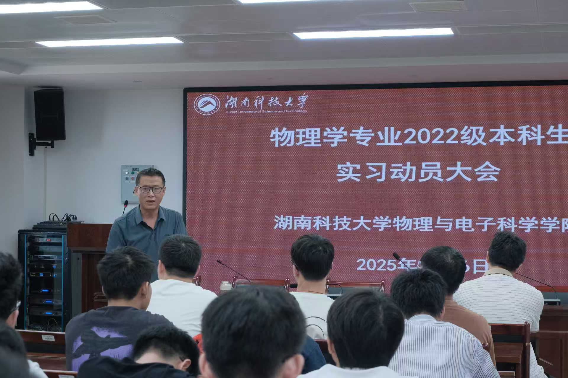 0889409bc2dd44f0a72081834bf03bd0.jpg 0889409bc2dd44f0a72081834bf03bd0.jpg