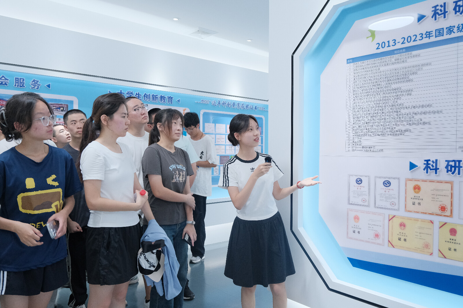 bbf4c10456bc4d919a3b60ed7998a643.png bbf4c10456bc4d919a3b60ed7998a643.png